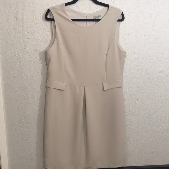 KOCCA NWT Light Taupe Crepon Sheath Dress - Picture 1 of 10